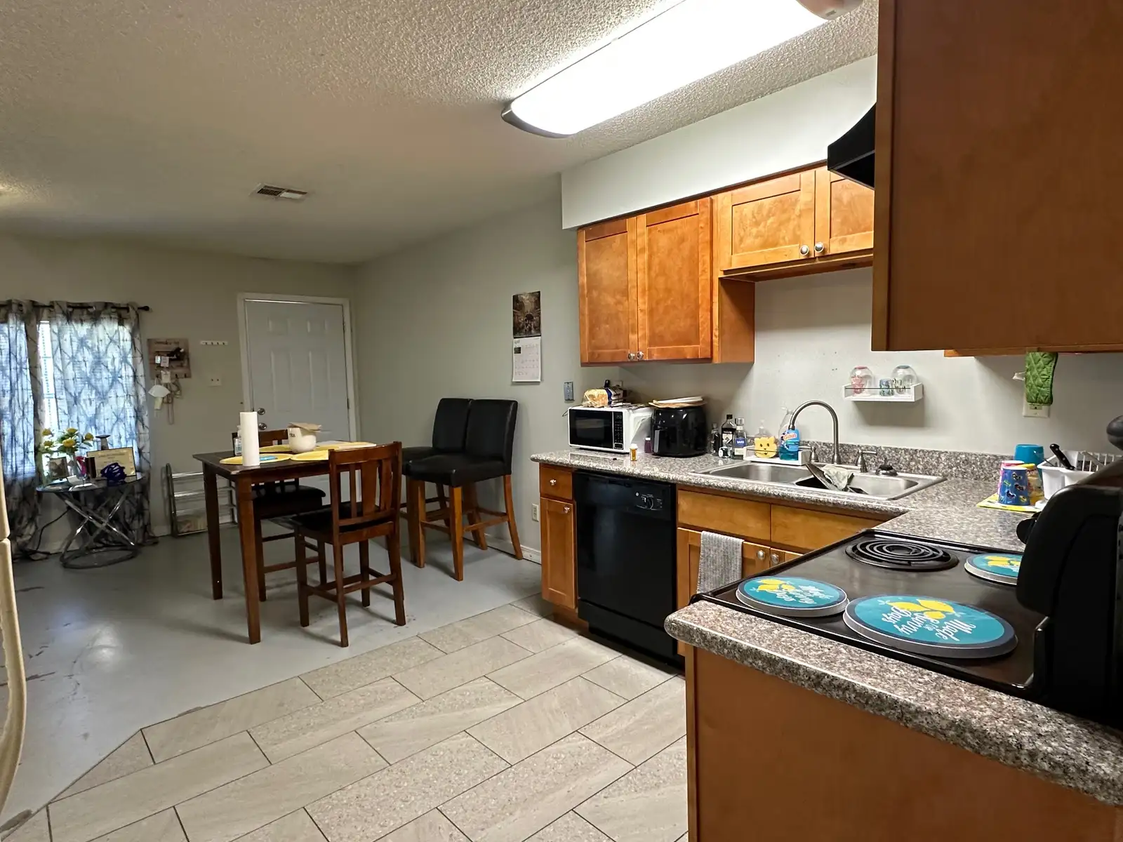 2-2 Bed/1 Bath & 2-3 Bed/1 Bath Unit-4-Plex image 6