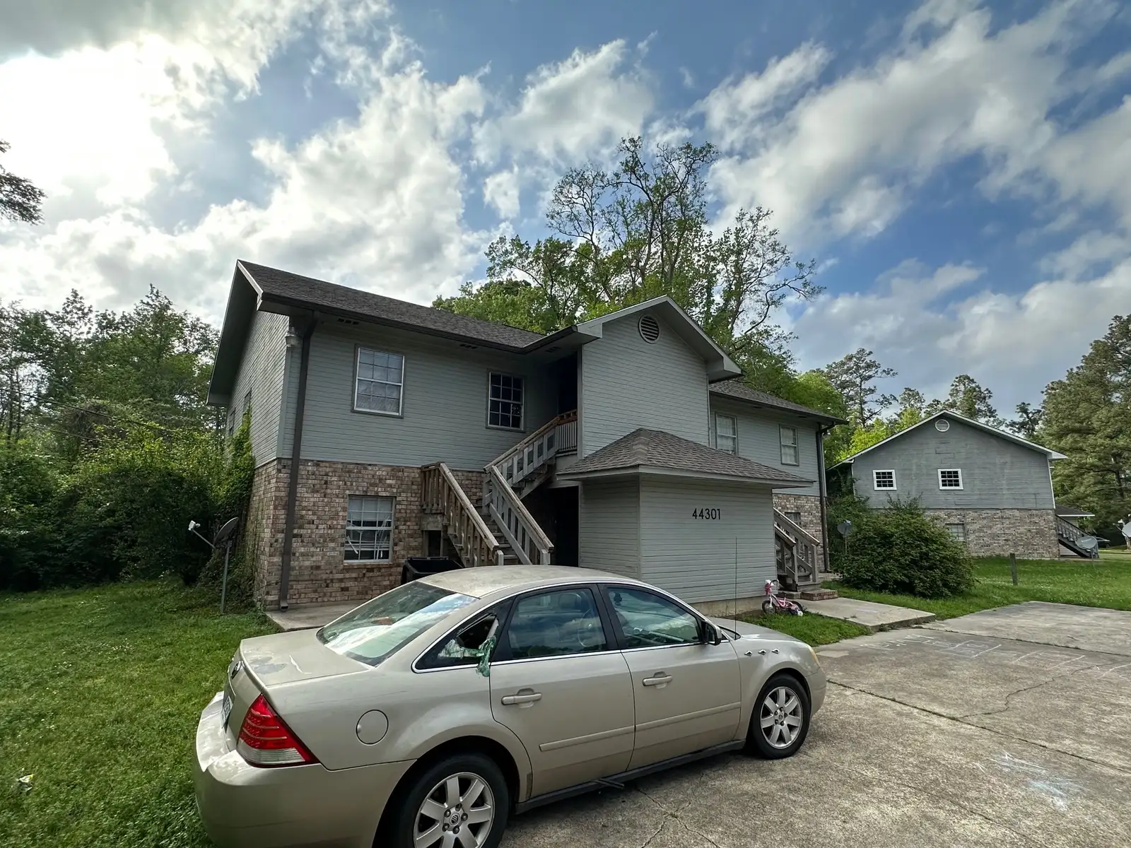 2-2 Bed/1 Bath & 2-3 Bed/1 Bath Unit-4-Plex image 13