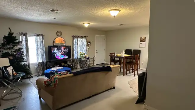 2-2 Bed/1 Bath & 2-3 Bed/1 Bath Unit-4-Plex thumbnail 3