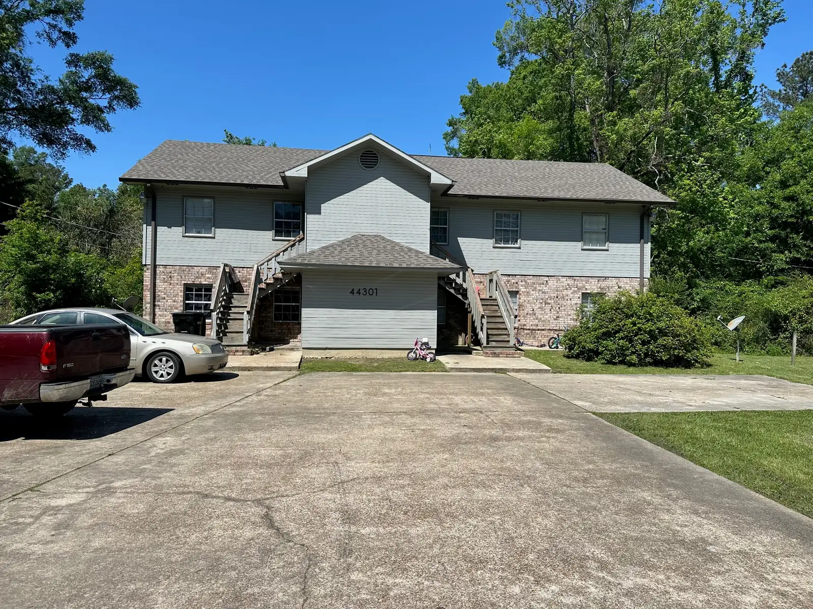 2-2 Bed/1 Bath & 2-3 Bed/1 Bath Unit-4-Plex image 11