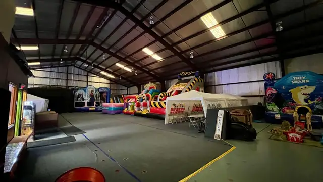10,200 Sqft Warehouse/Office thumbnail 5
