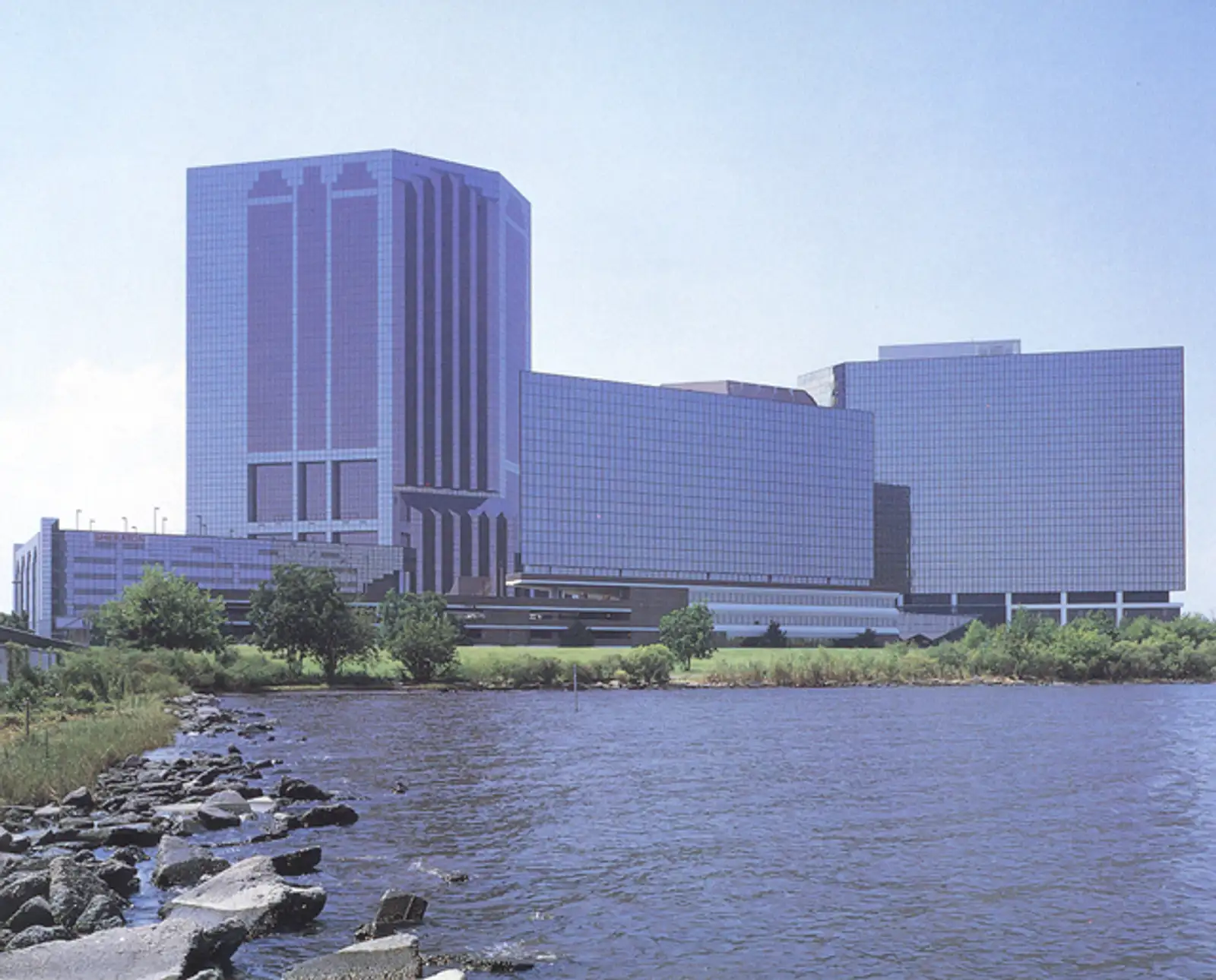 Three Lakeway