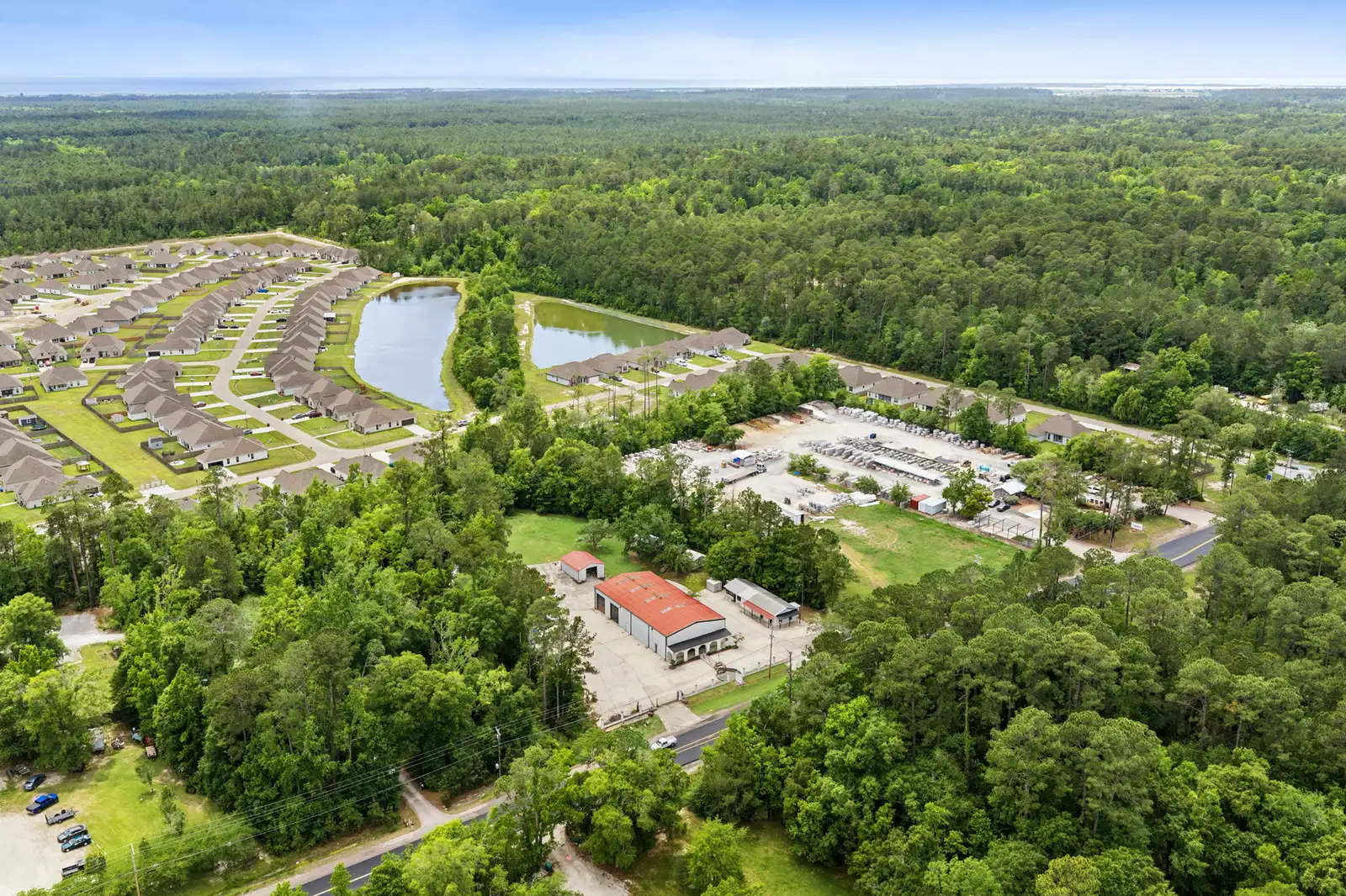 Industrial Flex Property with Showroom/Warehouse Space on US-190