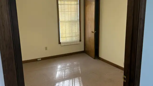 Office Space For Lease thumbnail 5