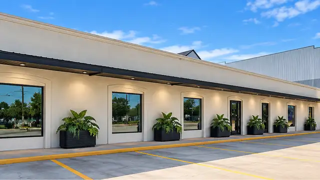 3636 W Esplanade Ave Retail Strip Center Space thumbnail 2