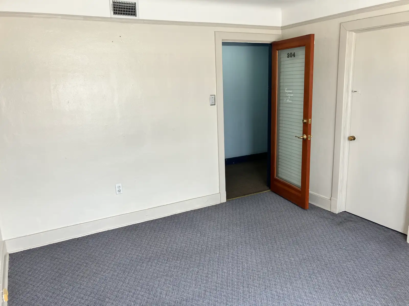 Suite 207 - 115 - 117 Focis Street