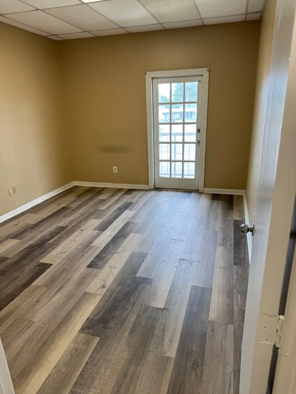 A202 - Highly Visible Office Space in Kenner
