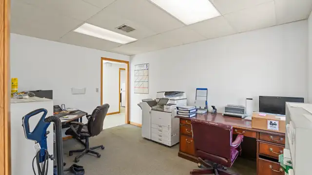 Industrial Warehouse For Sale - 402 Machine Loop thumbnail 4