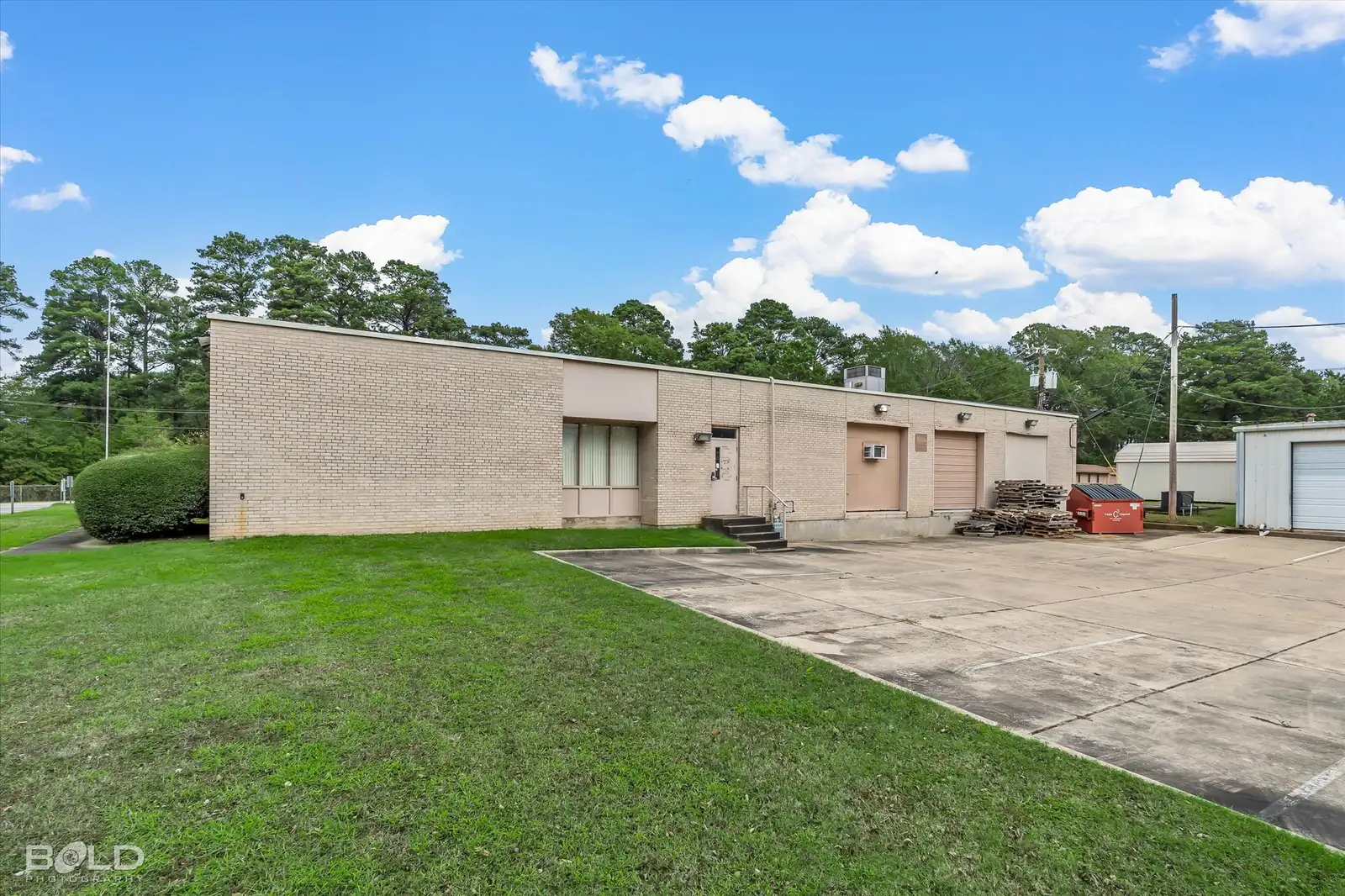 523 Oxford Rd image 7