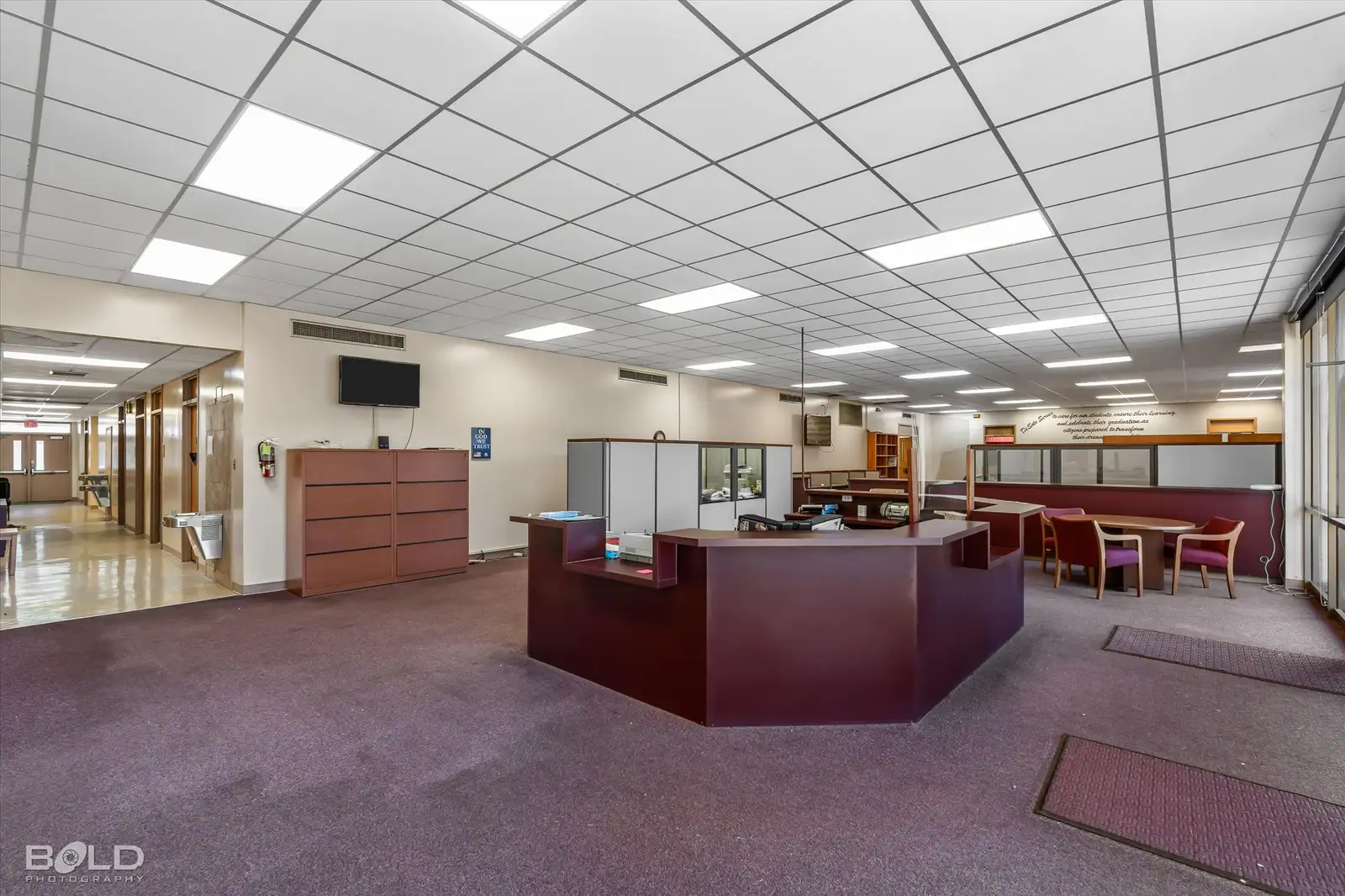 523 Oxford Rd image 12