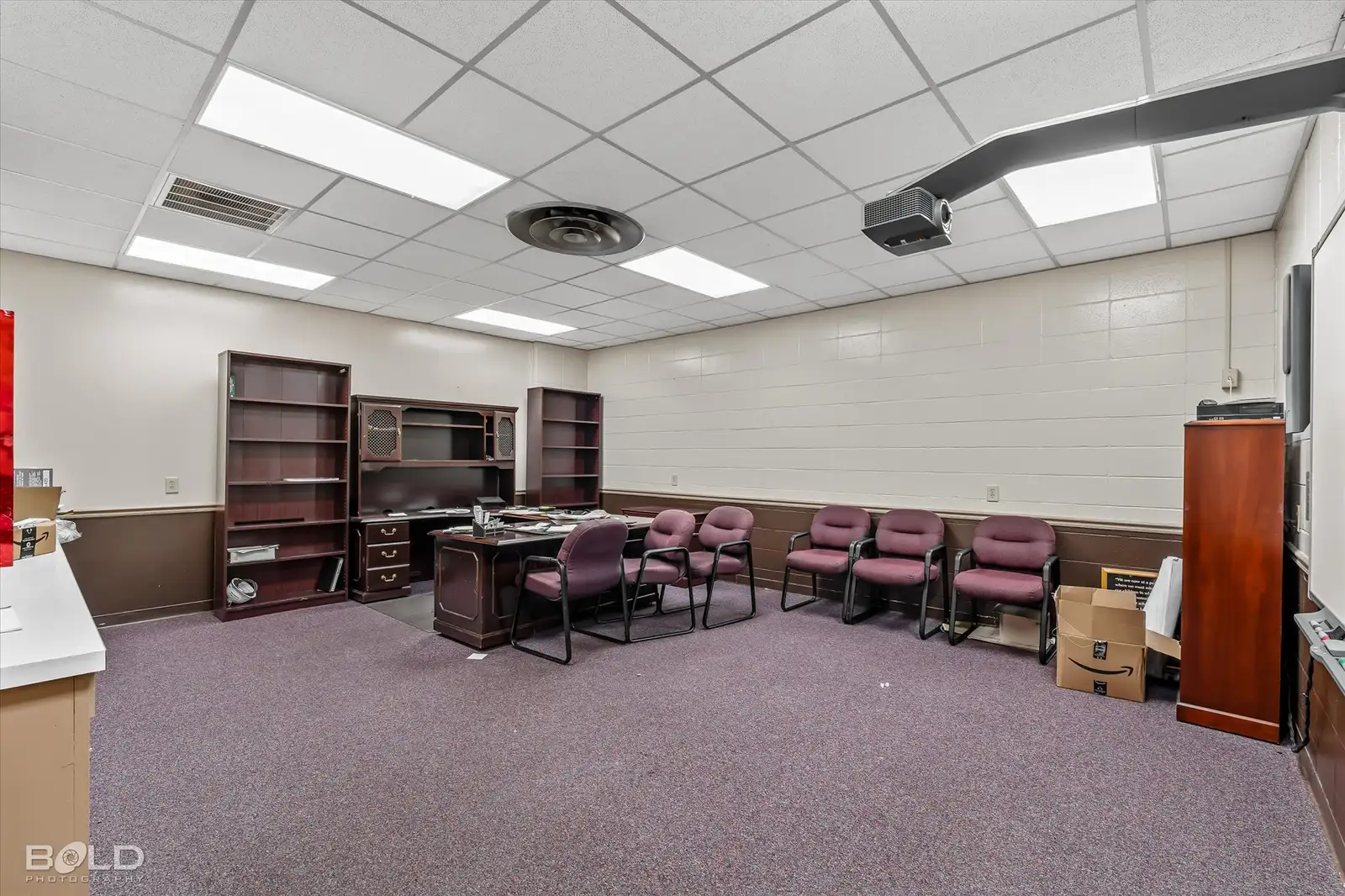 523 Oxford Rd image 15