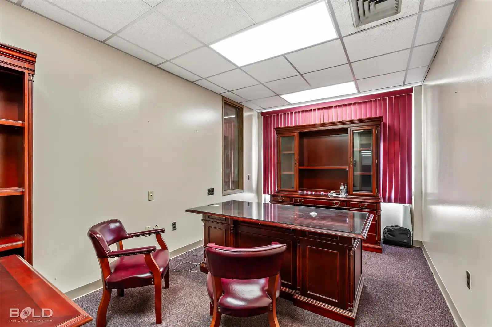 523 Oxford Rd image 16