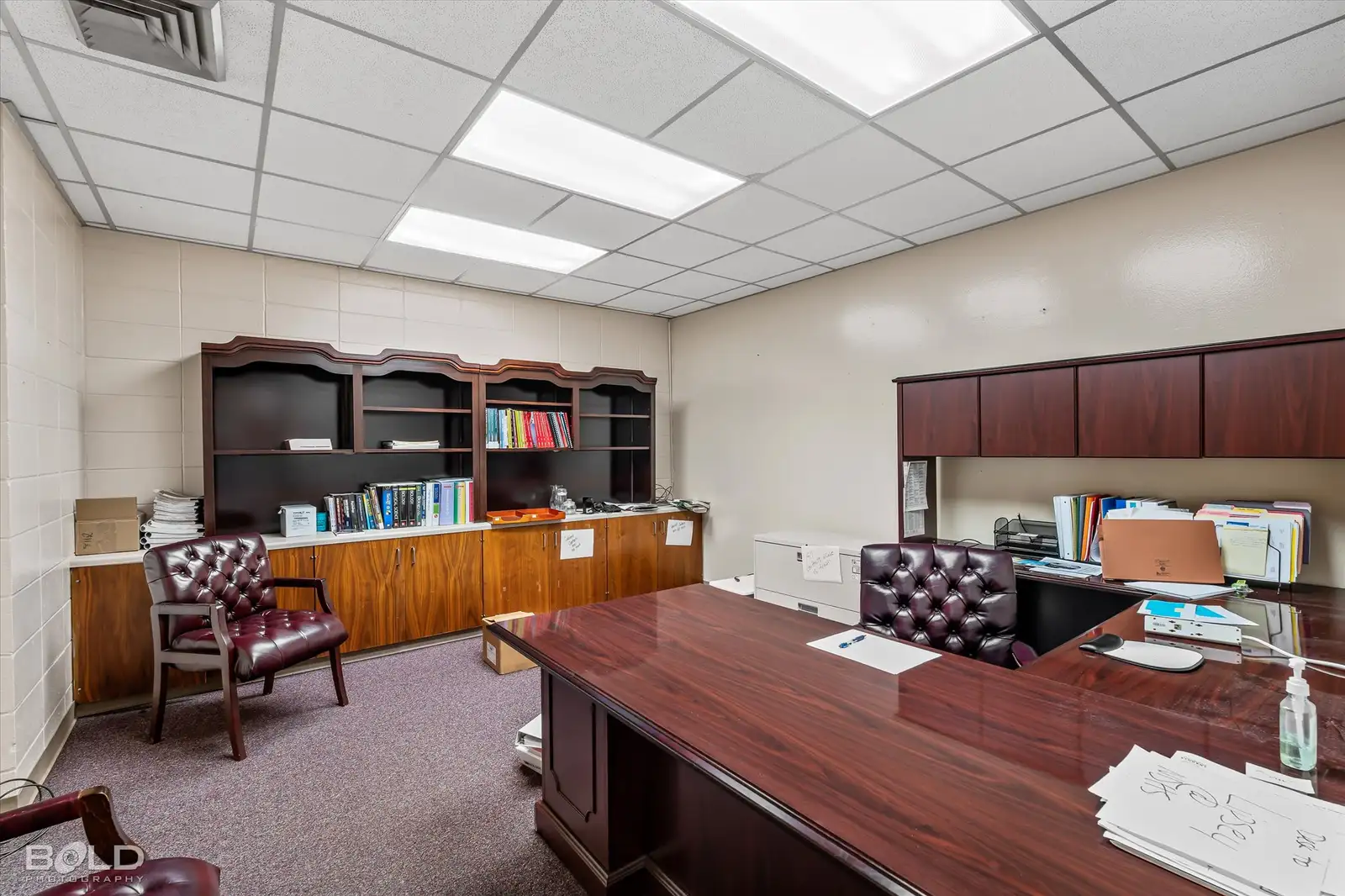 523 Oxford Rd image 17