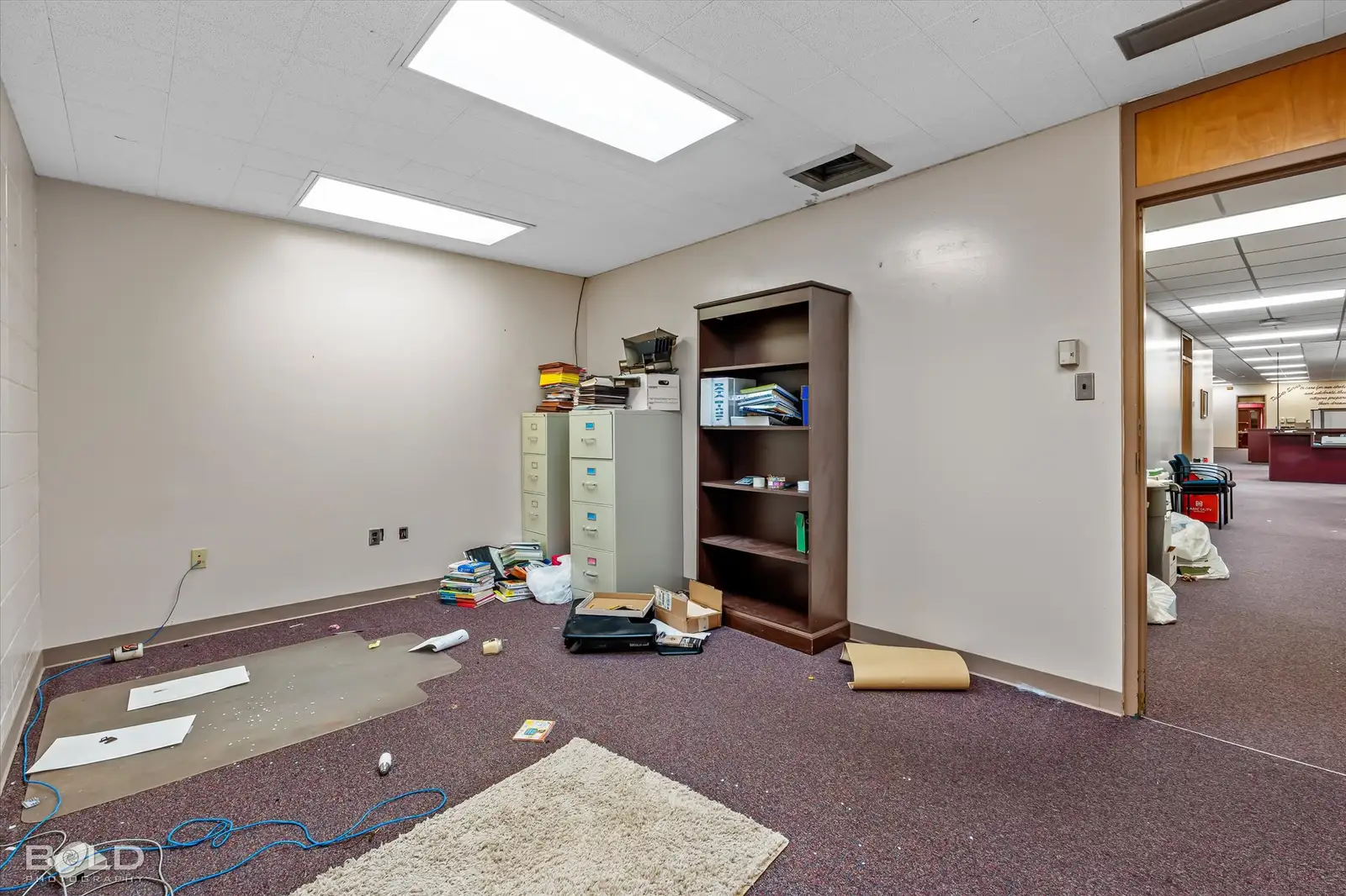 523 Oxford Rd image 21