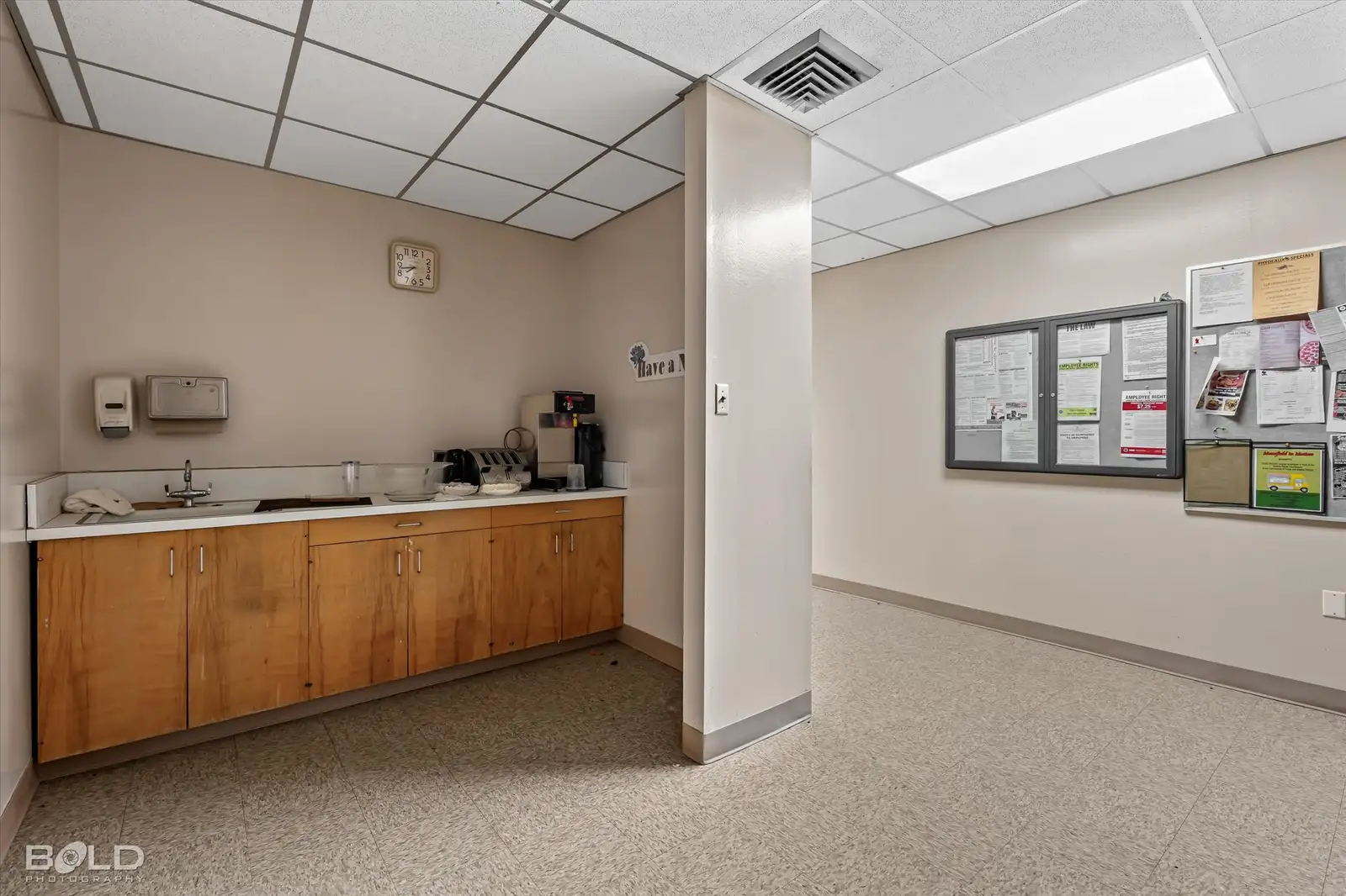 523 Oxford Rd image 29