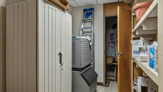 View image 31