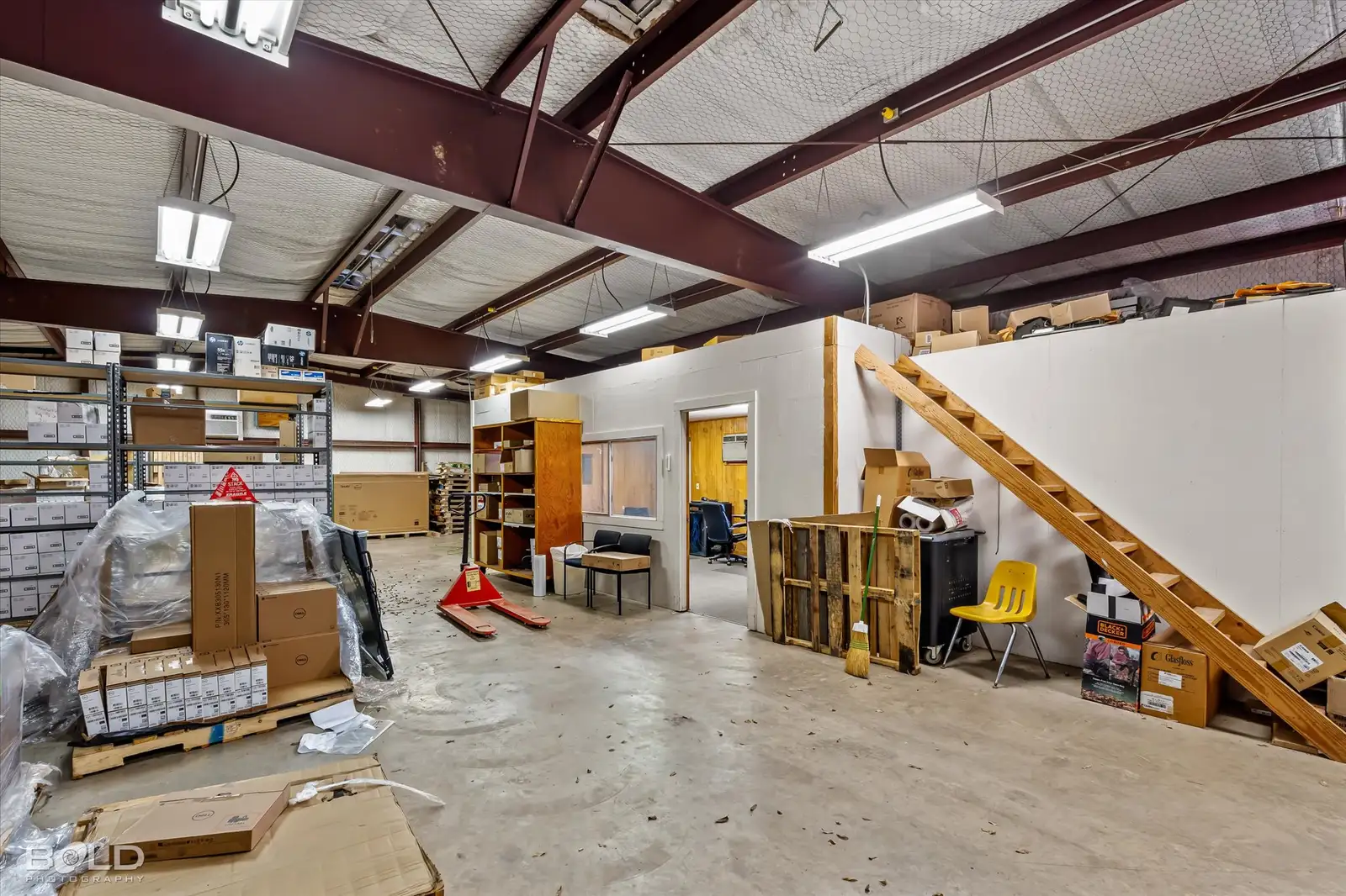 523 Oxford Rd image 92