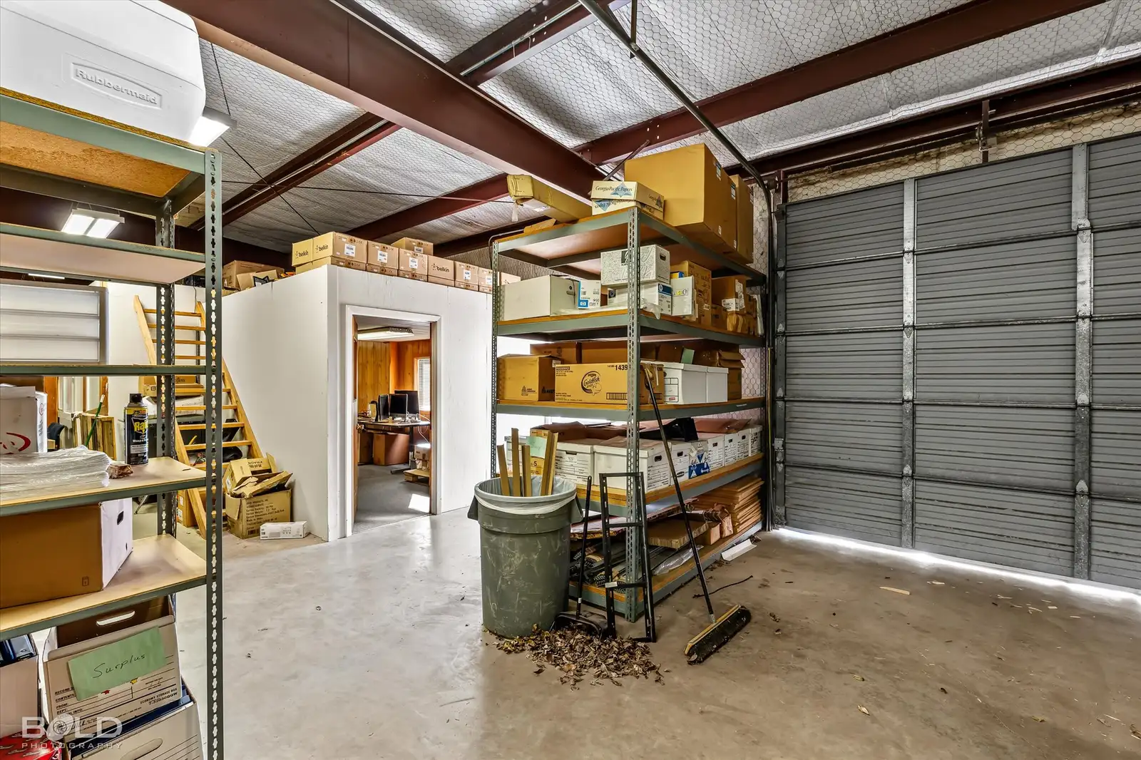 523 Oxford Rd image 95