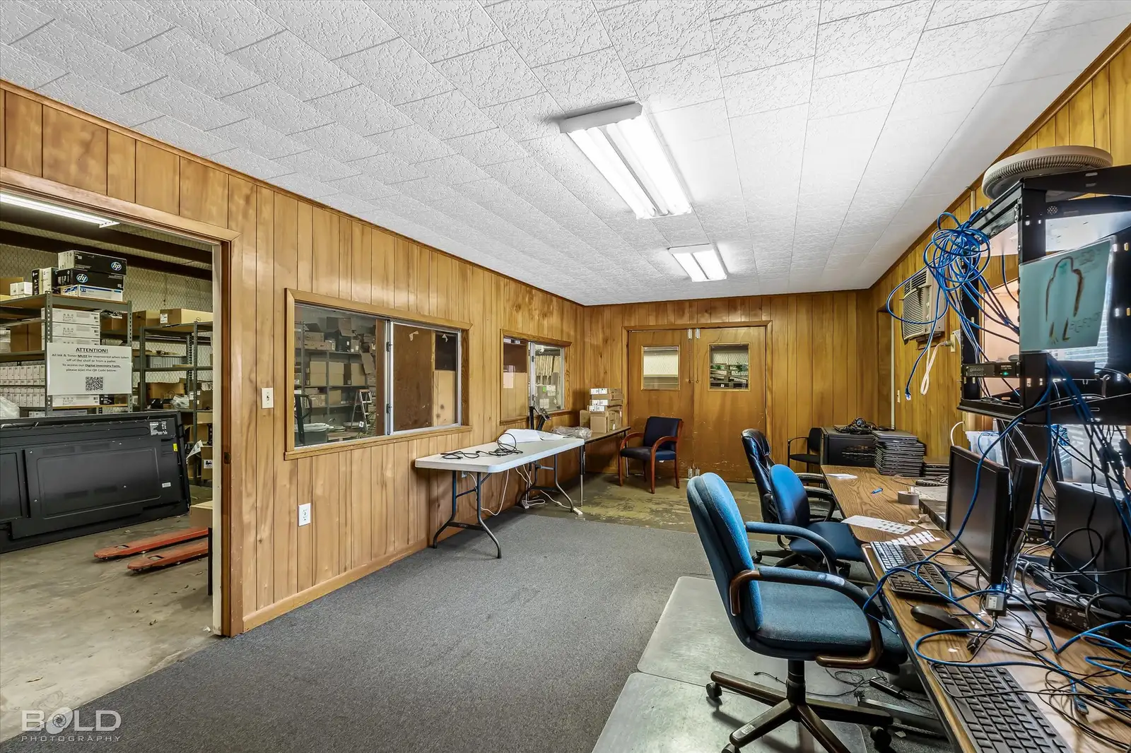 523 Oxford Rd image 97