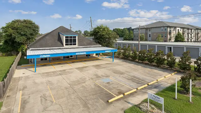 5131 Payne Dr thumbnail 3