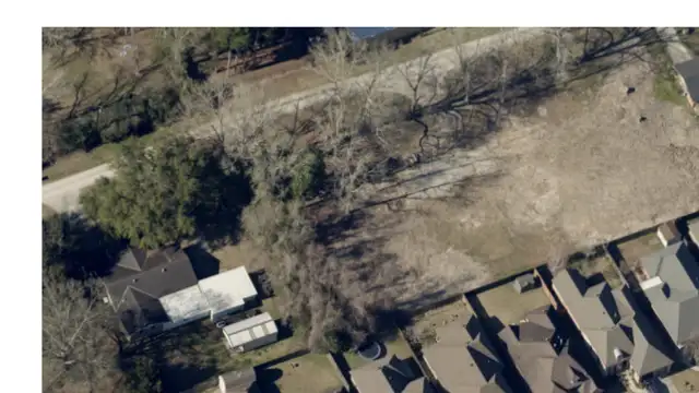 904 Foreman Dr thumbnail 3