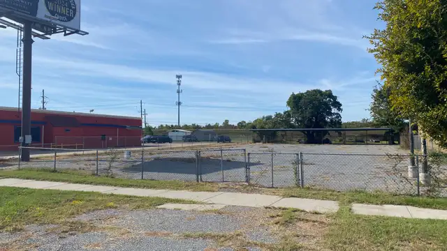3498 Barksdale Blvd thumbnail 2