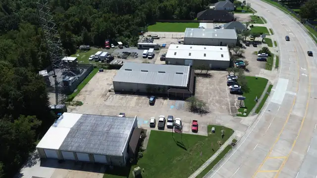 3895 O'Neal Ln thumbnail 3