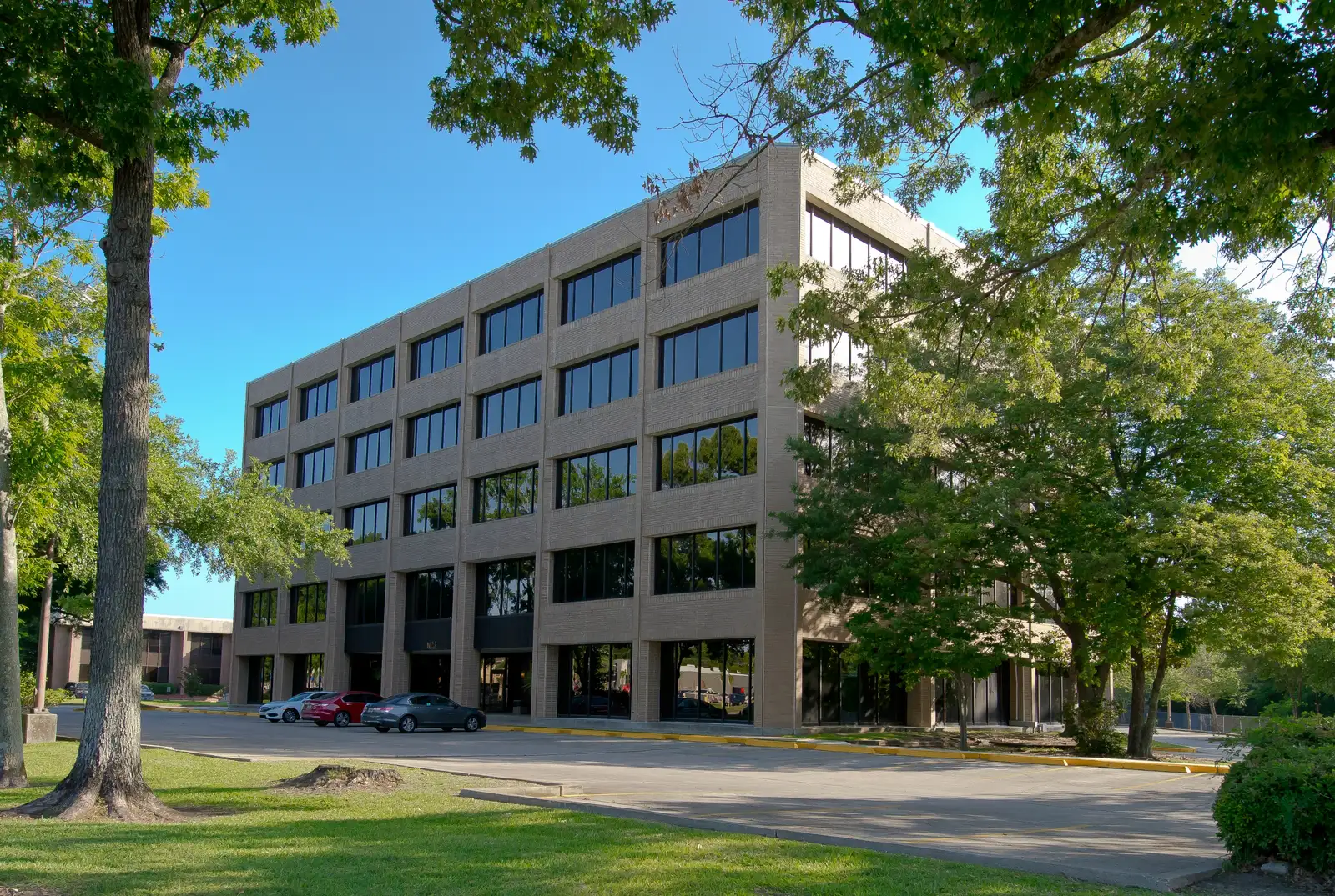 South Lafayette Offices Available