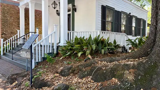 129 W Landry St thumbnail 2