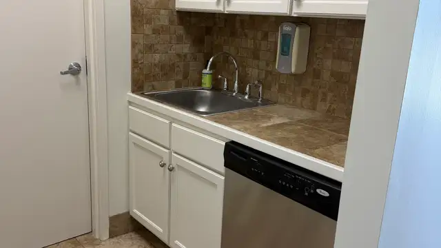 737 Highlandia Dr Suite B thumbnail 5