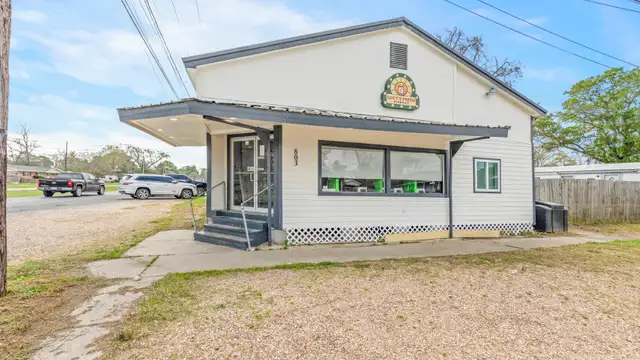 803 W Hutchinson Ave thumbnail 5