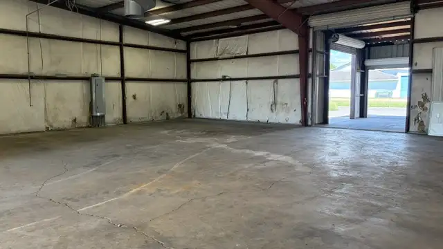 12,000SF +/- Office/Warehouse | Lafiton Lane thumbnail 5