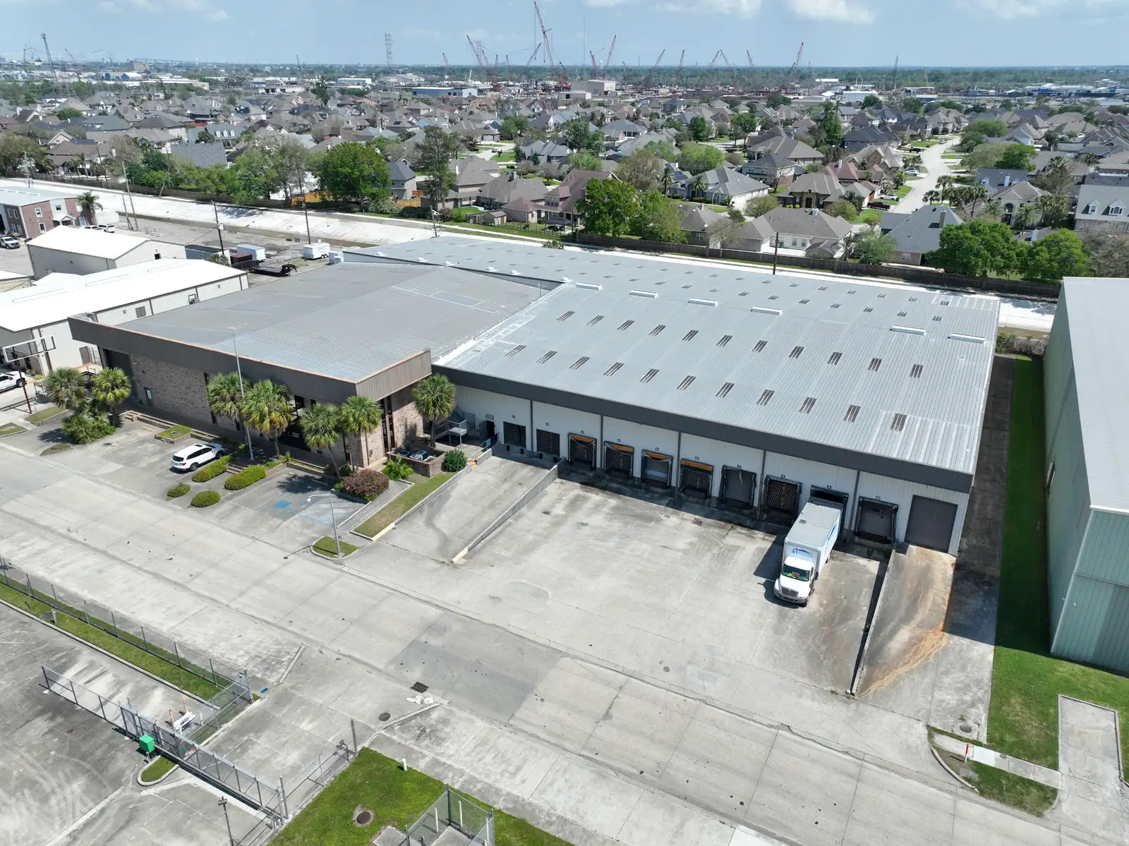 Dock-high Distribution Warehouse w/Office & Parking Lot image 5