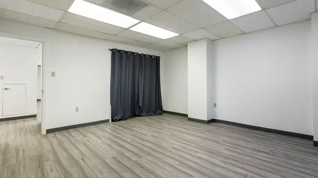 Office 4c - 2325 Severn Ave Unit 4 thumbnail 2