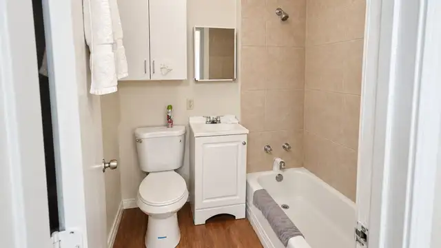 2808-22 Josephine St thumbnail 3