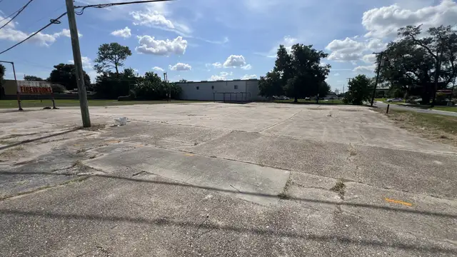 3620 Paris Rd thumbnail 5