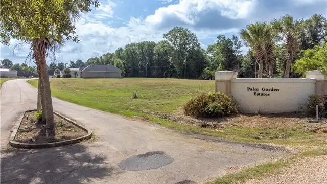 Charles Davis Ln thumbnail 2