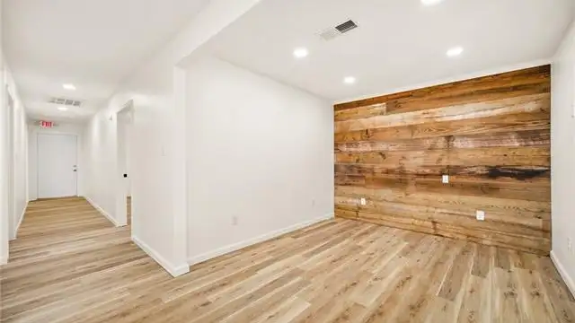 522 N Main St thumbnail 4