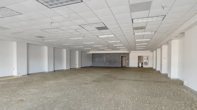 4,000 SF Retail Space for Lease – Town & Country Marketplace, New Iberia thumbnail 3