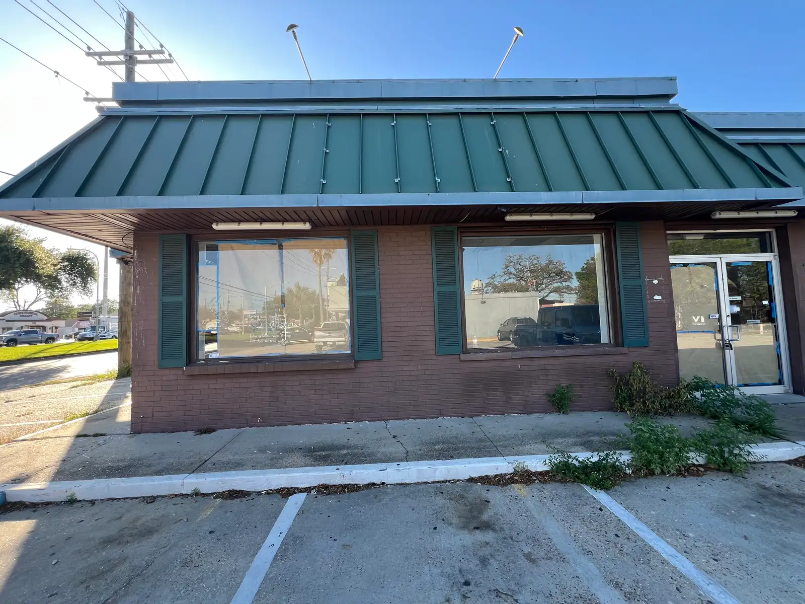 203 W Judge Perez Dr image 3