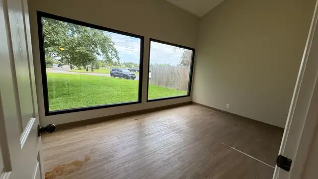 814 W Bayou Pines Dr thumbnail 4