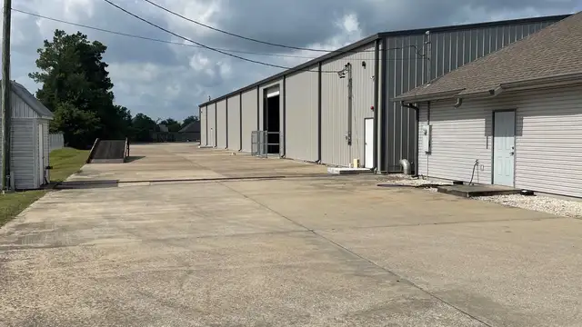 2906 E Napoleon St thumbnail 2