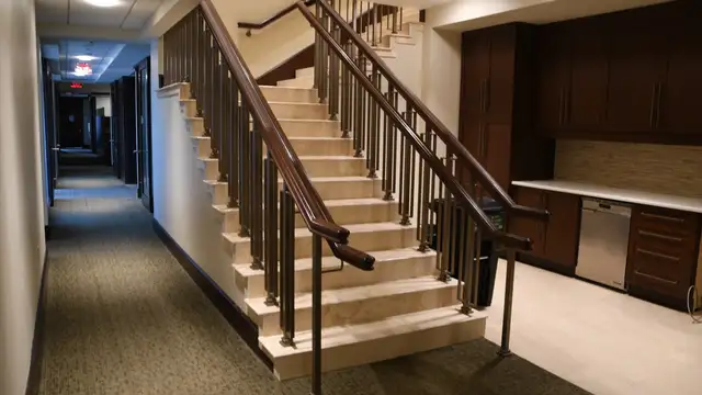 Floors 34-36 - Place St. Charles thumbnail 3