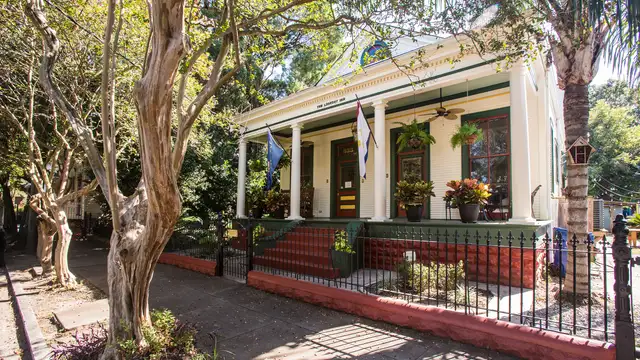 The Lookout - Bywater B&B + Pool thumbnail 2