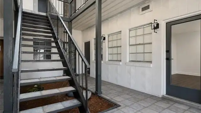 3005 Harvard Ave Suite 102 thumbnail 4