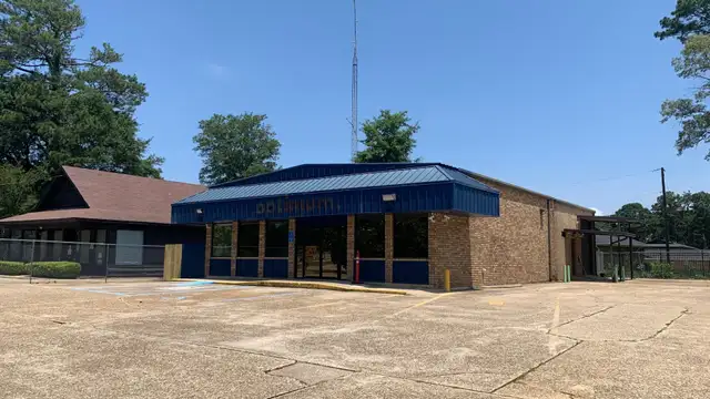 1611 Park Loop Dr thumbnail 2