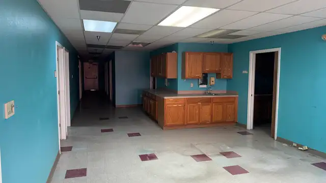 1760 - 1710 S 5th St thumbnail 3