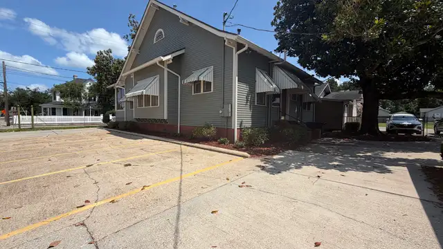 502 Roussell St thumbnail 4