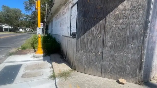 1005 Choctaw Dr thumbnail 2
