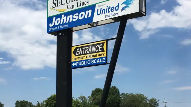 100 W. Airline thumbnail 2